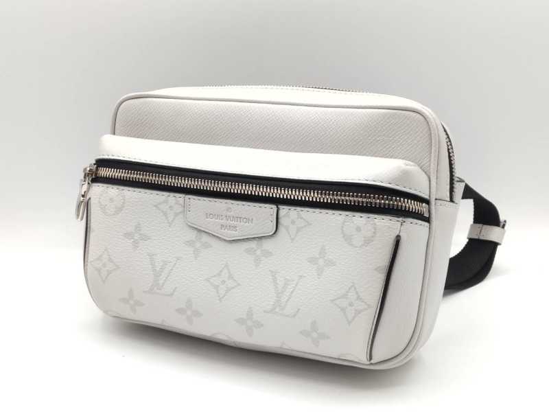 ルイヴィトン買取 バムバッグアウトドア M30247